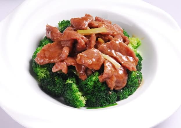 Broccoli Beef 百家利牛肉